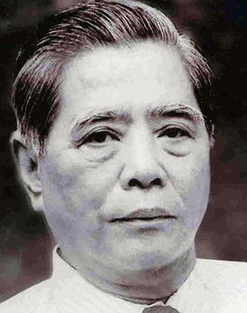 Nguyễn Văn Linh as Self
