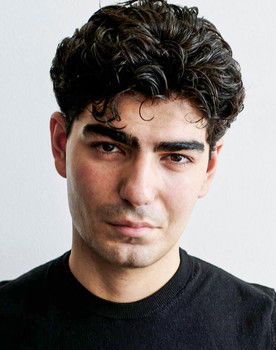 Merdan Karataş as Kaan Kılıç