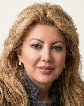 Selma Poyraz as Kezban