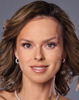 Serenity Cox as High Brasilian