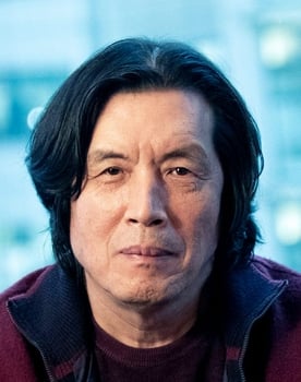 Lee Chang-dong as Self