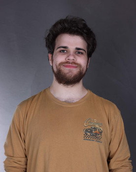 Matthew Picciotto as Twin Brother's Friend / Poison Dealer