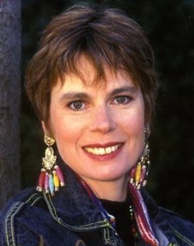 Julia Hills