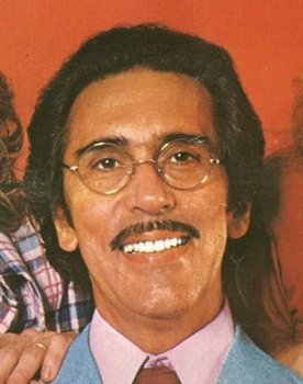 Chico Martins as Dr.Guilherme