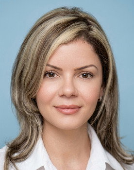 Şebnem Eren as Zuhal