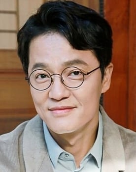Jo Han-chul as Sang-hun