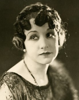 Alice Hollister