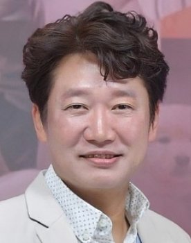 Kang Shin-jo as Yang Jeon-min