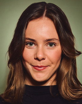 Amalie Stuve as Emily