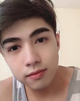 AC Cayetano as Hanson