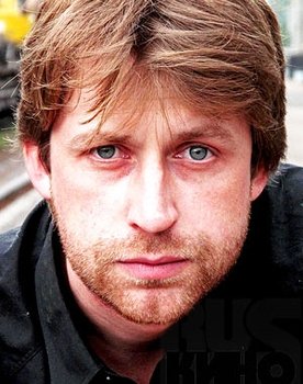 Ilya Kazankov as Kirill Krassovskiy - rezhissyor spektaklya