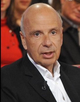 Alain Sarde as Le chef d'orchestre