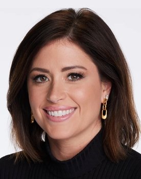 Chloe Melas as Self - Journalist