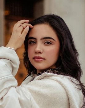 Alison Alfaro as Sophia