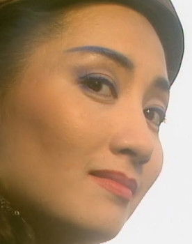 Sue Tam as 程瑶迦