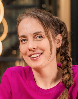 Heidi Røneid as Self