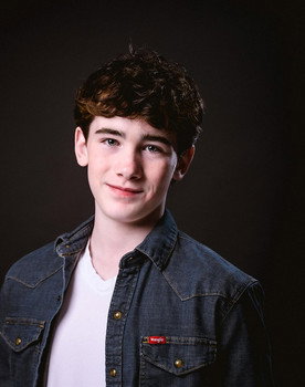 Declan Foley as Roddy
