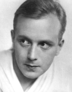 Jaque Catelain as Prince Mirano