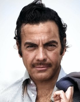 Ayhan Işık as Orhan