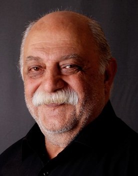 Ümit Yesin as 