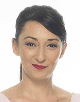 Katerina Papasideri as Τούλα