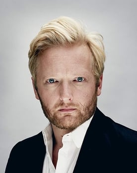 Martin Greis-Rosenthal as 