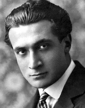 Nerio Bernardi as Professor