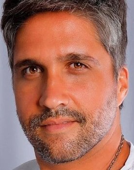 Leo Chaves