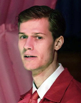 Jakab Balázs as Ádám