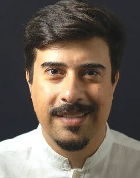 Alexandre Guimarães as Pedro