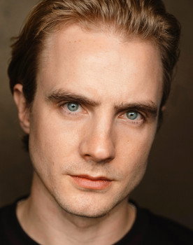Henry Ashton as Danny