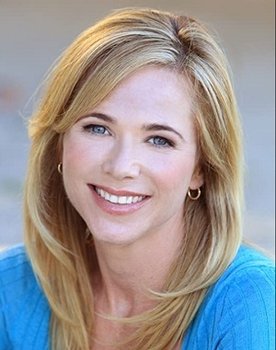 Shelli Bergh as Amy Thomas