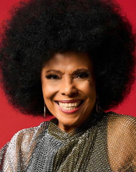 Eliana Pittman as Francisca Fiapo (Chica)