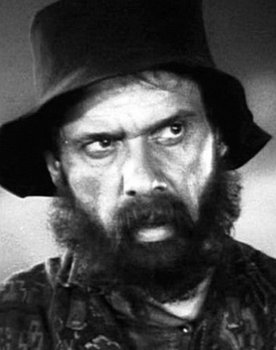 Ivan Kozlov as Motorniy, commissar