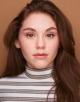 Lyla Tsiokos as Susie