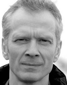 Joachim Holbek as Interviewee