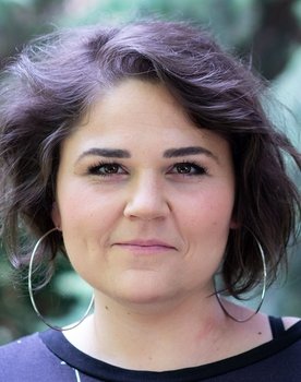 Orsolya Szőts as Niki