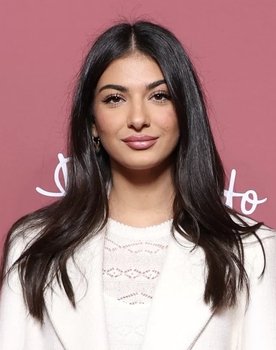 Elisa Maino as Self