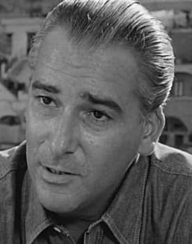 José Luis de Vilallonga as Rodolph (segment "Gli amanti celebri")