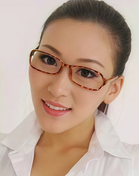 Yui Komine as 