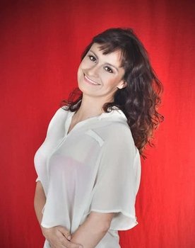 Ella Becerra