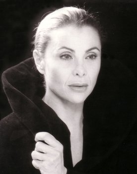 Fatima Scialdone as Katia