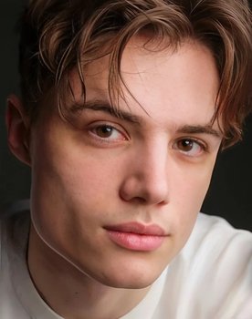 Daniel Vegas as 