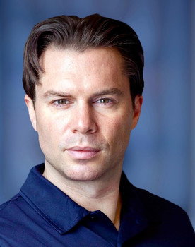Matthew David Cippaghila as Detective Miller