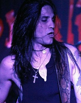 Alice Cooper: Trashes The World