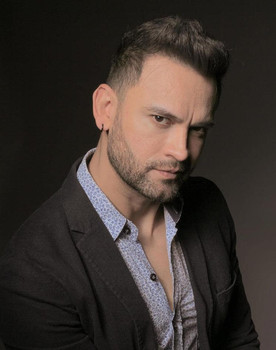 Steven Salme as David