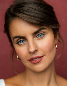 Kirsten Callaghan as Mercedes Gleitze