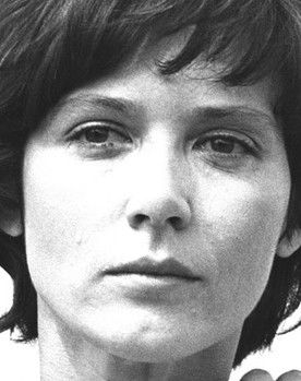 Елена Еланская as Лена Кузнецова, дочь Ивана Петровича