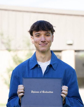 Zander Mapes as Alex