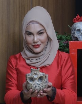 Umie Aida
